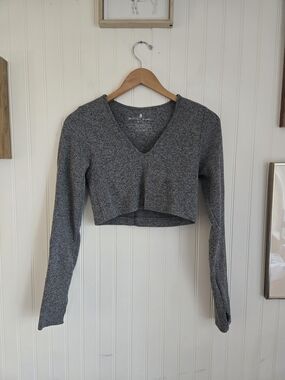 Spiritual Gangster Gray V-Neck Ribbed Cropped Knit Long Sleeve Top